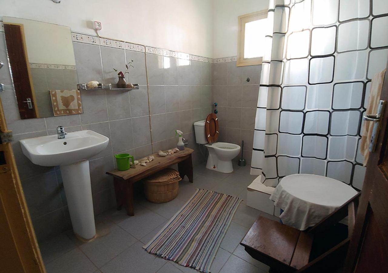 Ruby - Casa De Hospedes - Backpackers ナンプラ エクステリア 写真