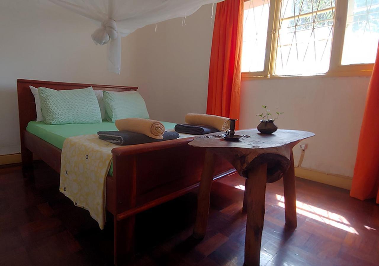Ruby - Casa De Hospedes - Backpackers ナンプラ エクステリア 写真