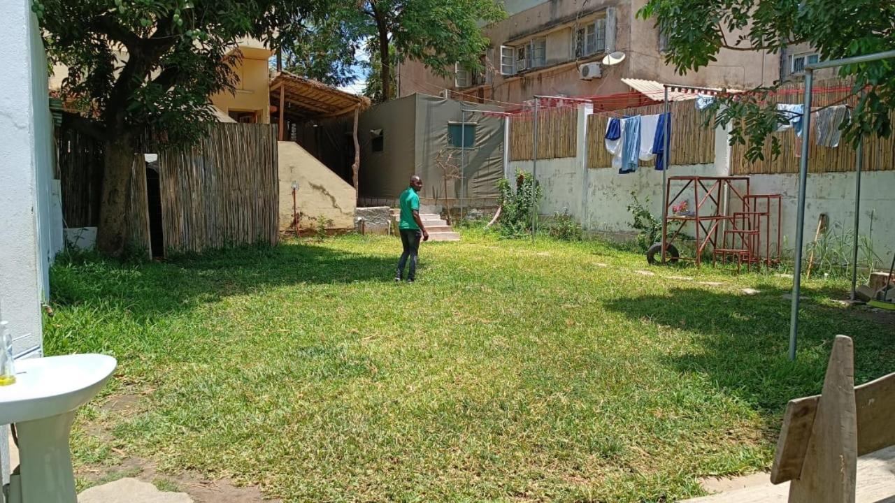 Ruby - Casa De Hospedes - Backpackers ナンプラ エクステリア 写真